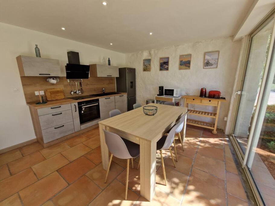 Ferme Ariegeoise, Des Pyrenees *